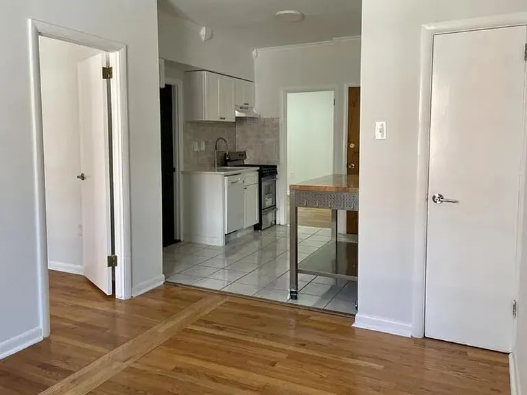 1010 Pine St #2FF — Photo 11