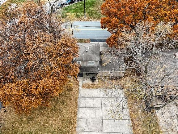 5th image of 4411 Sterling Ave