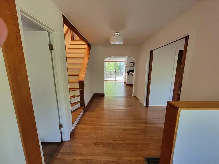 404 Emory Dr NE — Photo 25