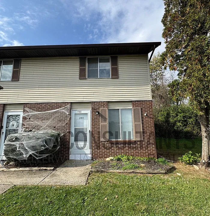 2765 Walden Bluff Ct