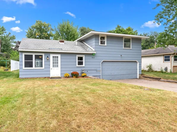 813 Adams St, Anoka, MN 55303