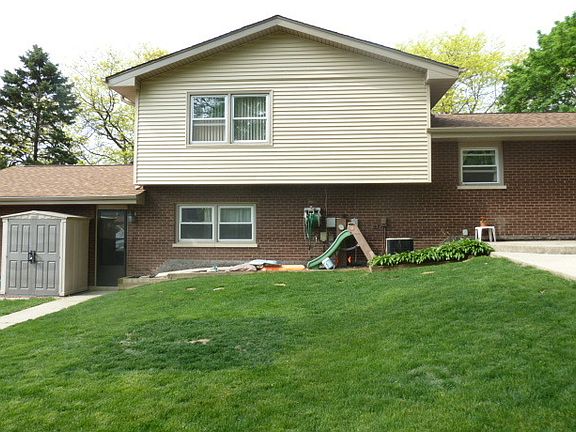 2nd image of 12101 Venetian Way