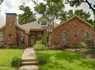 1300 Osceola Trl, Carrollton, TX 75006
