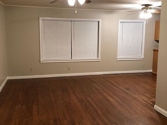 3rd image of 2300 Jett St