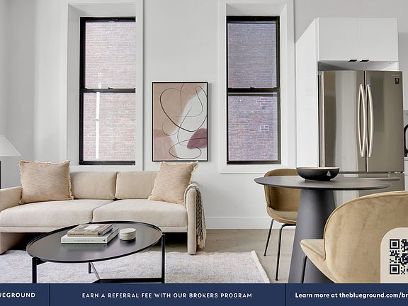 3rd image of 241 W 75th St #5