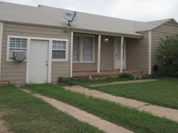 1208 Westover Dr, Anson, TX 79501