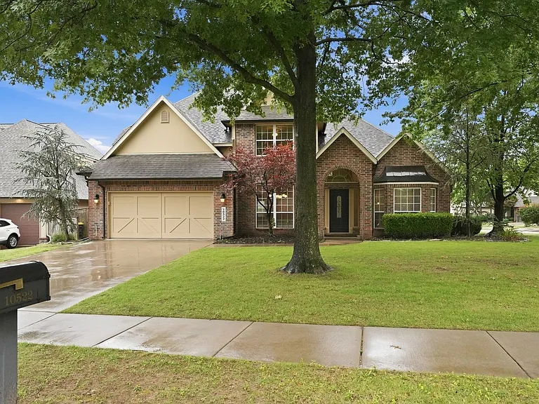 10522 S 92nd East Cir — Photo 2