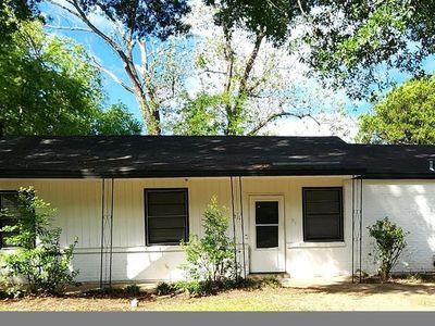 711 Iris Ln, Montgomery, AL, 36105