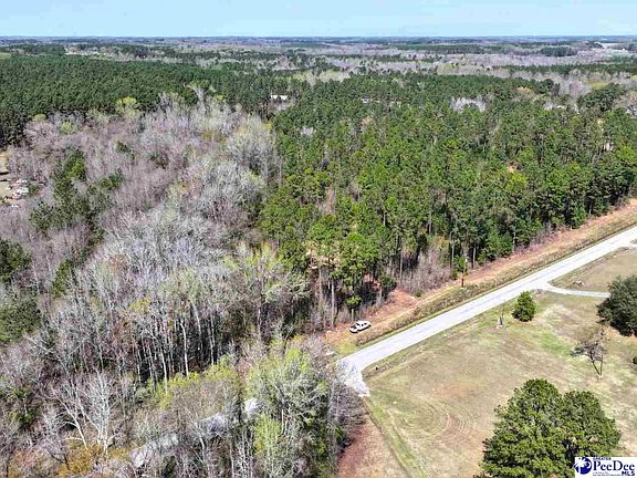 3rd image of 4 Zoar Rd