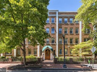 18 9th St NE APT 302, Washington, DC 20002