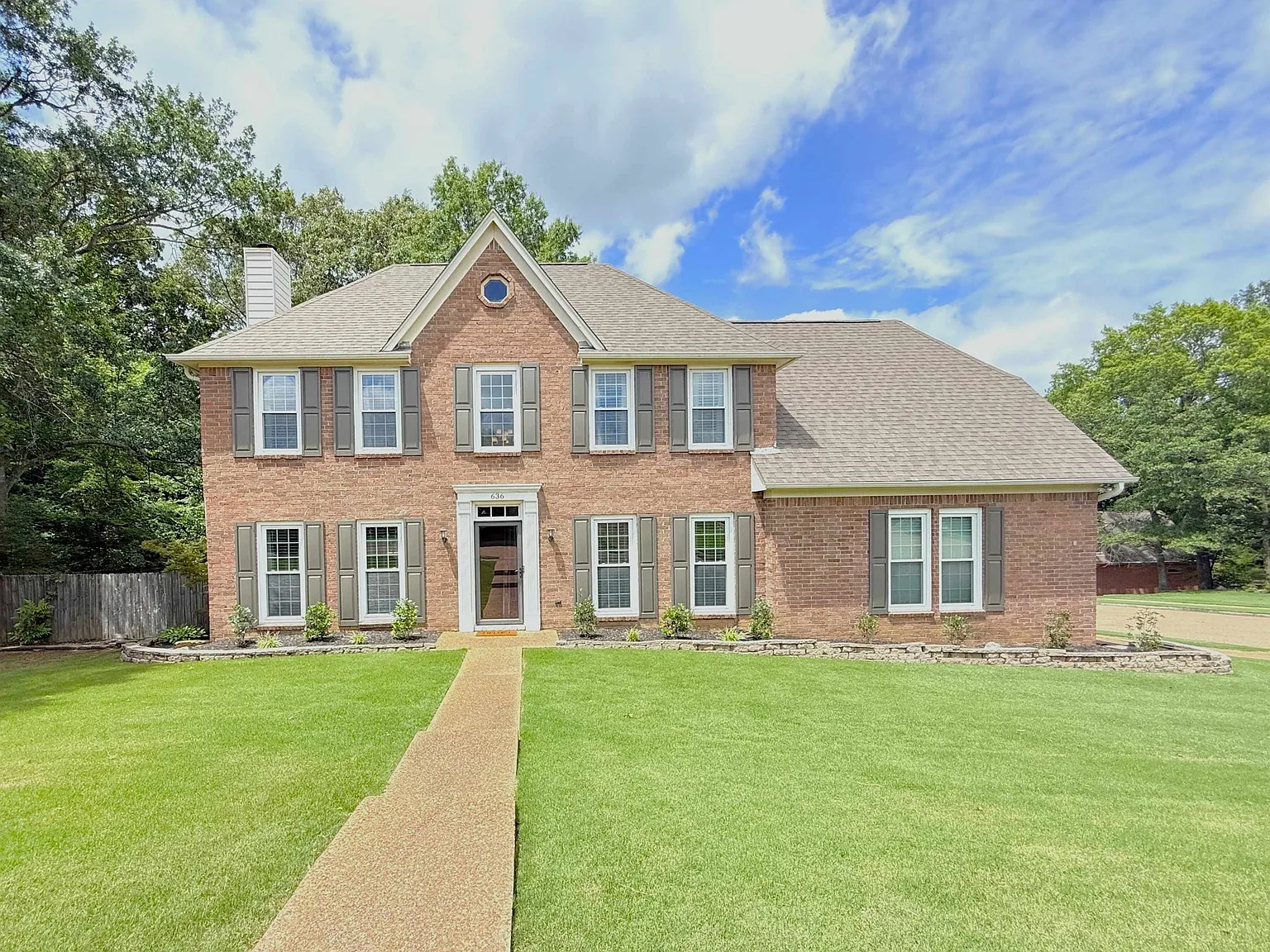 4 bed, 2.5 bath, 2433 sqft, $2,745 — Photo 1