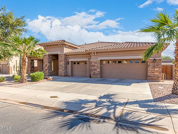 3rd image of 15317 W Sells Dr
