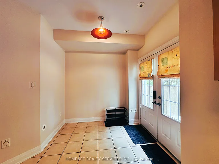32 Glendora Ave — Photo 17