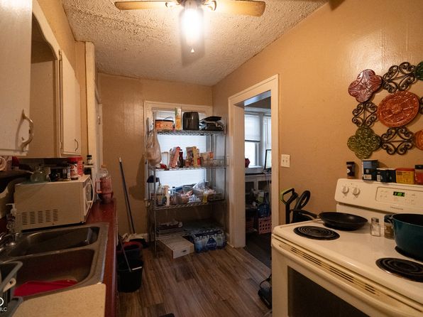 indianapolis-indiana-447897169 picture