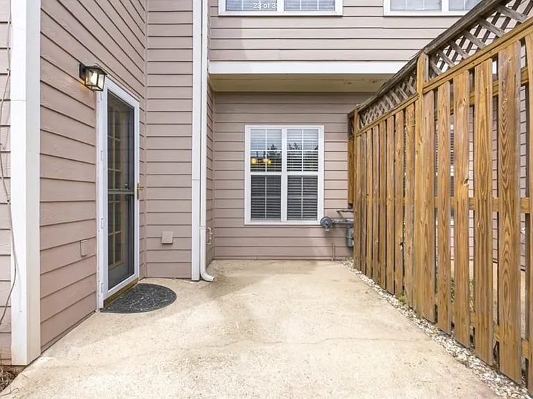 500 Fraser St SE — Photo 5