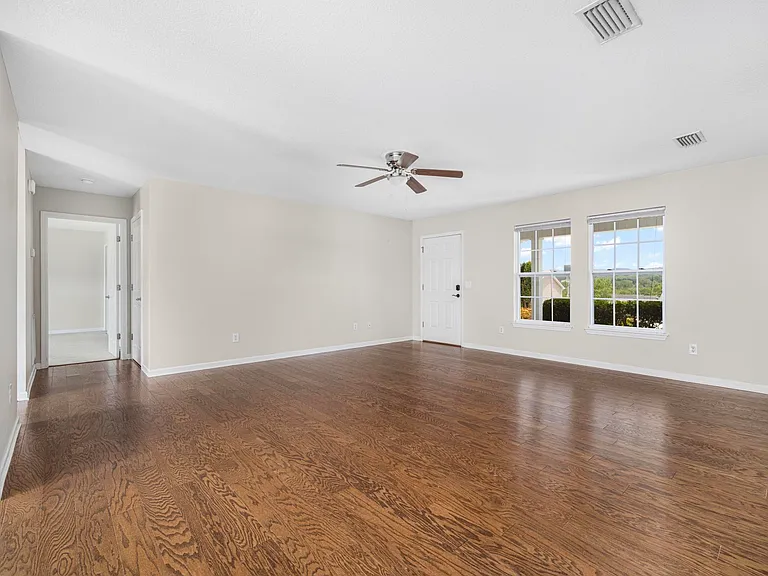 137 May Apple Dr — Photo 3