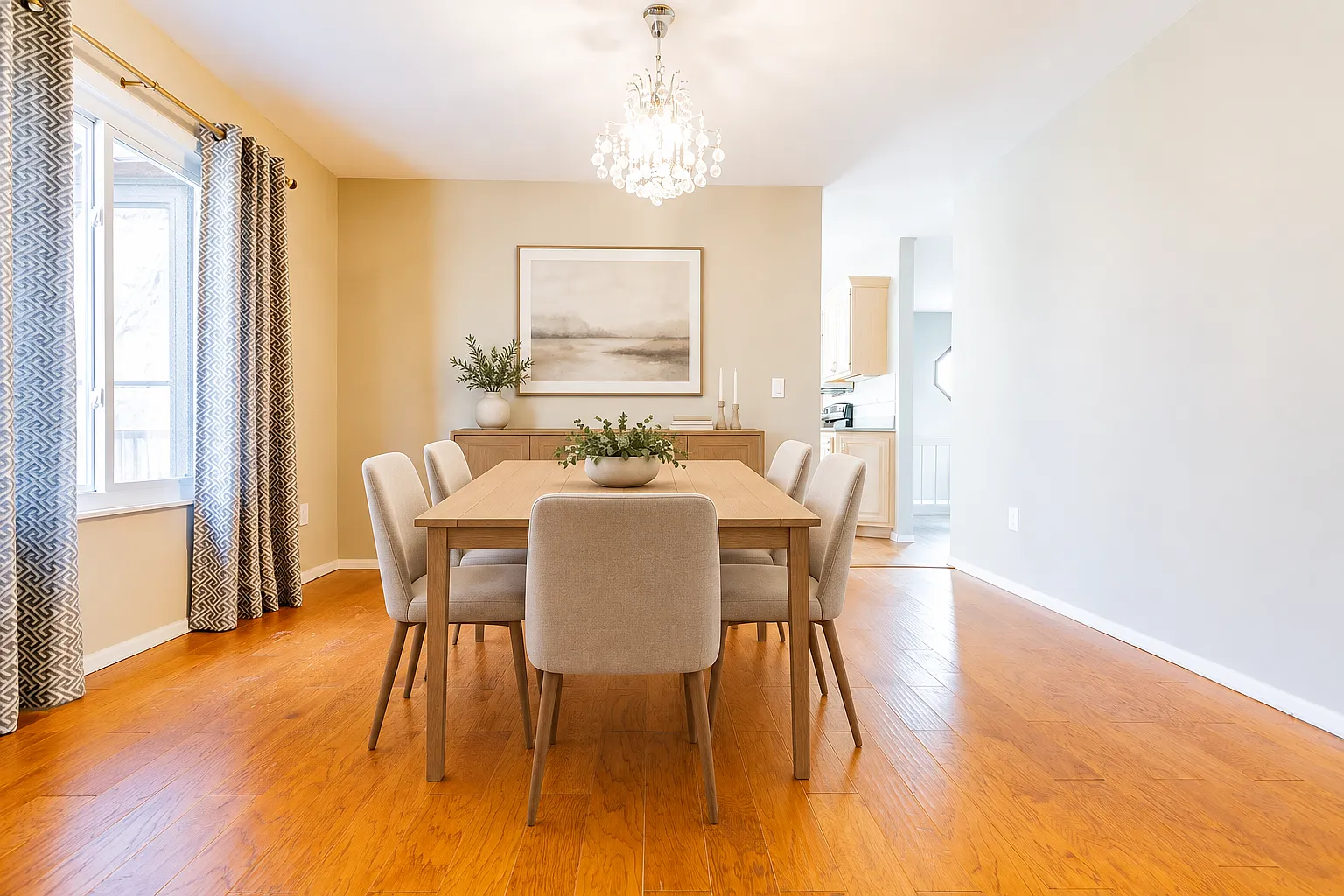 5 bed, 2877 sqft, $3,000 — Photo 4