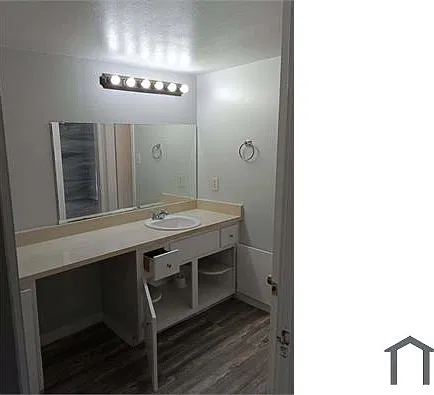 2 bed, 1138 sqft, $1,800 — Photo 4