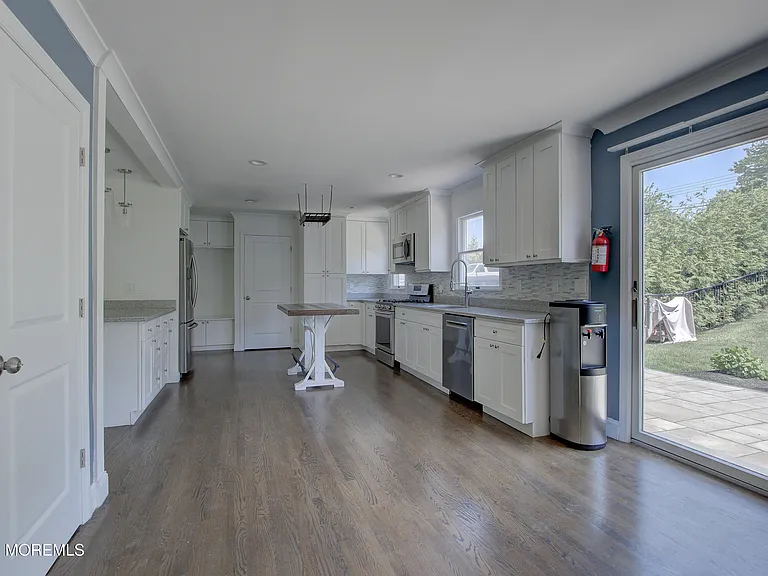 220 Branch Ave — Photo 5