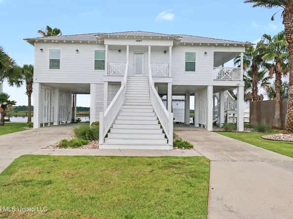 10157 River Dr, Biloxi, MS 39532