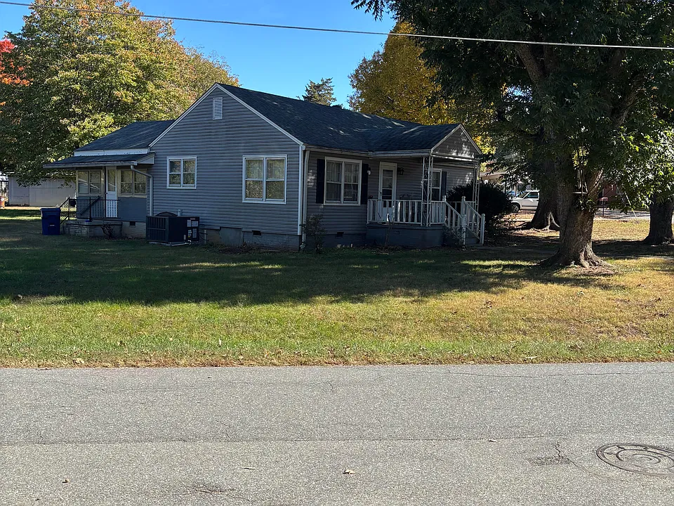 250 Pickett Cir