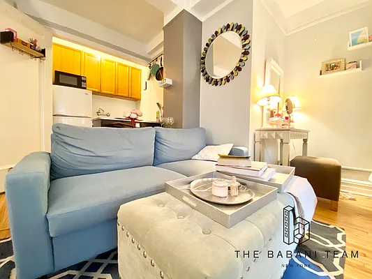 Rented by Voro NYC | media 14