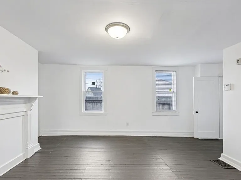 1016 E Palmer St — Photo 7