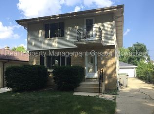 316 S 79th St, West Allis, WI 53214