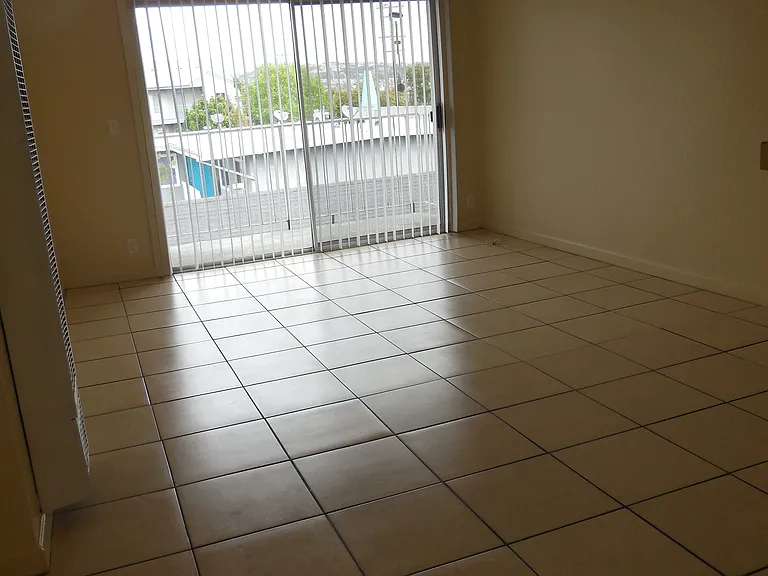 839 Gaviota Ave #F — Photo 13