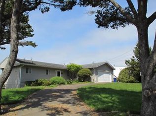 6441 NE Port Dr, Lincoln City, OR