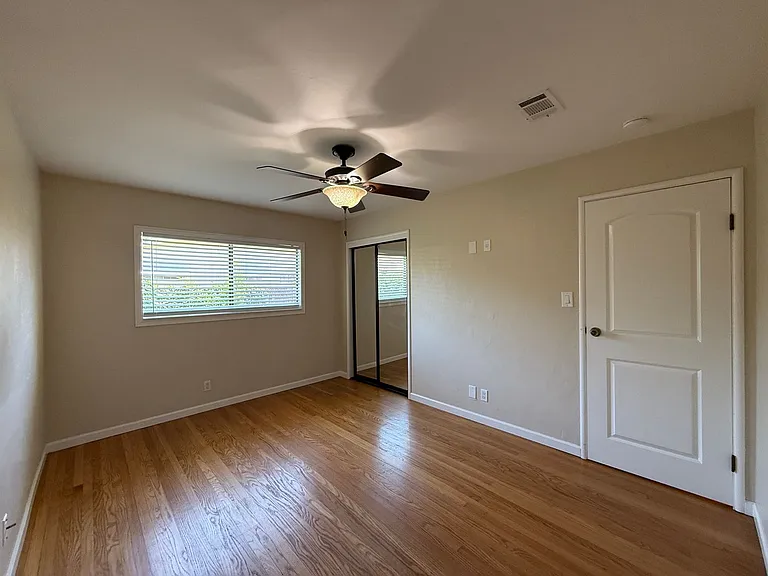 309 Plum St — Photo 11
