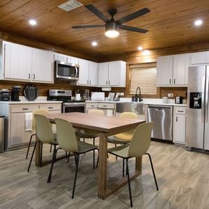 687 Honeysuckle Trl, Mount Vernon, TX, 75457