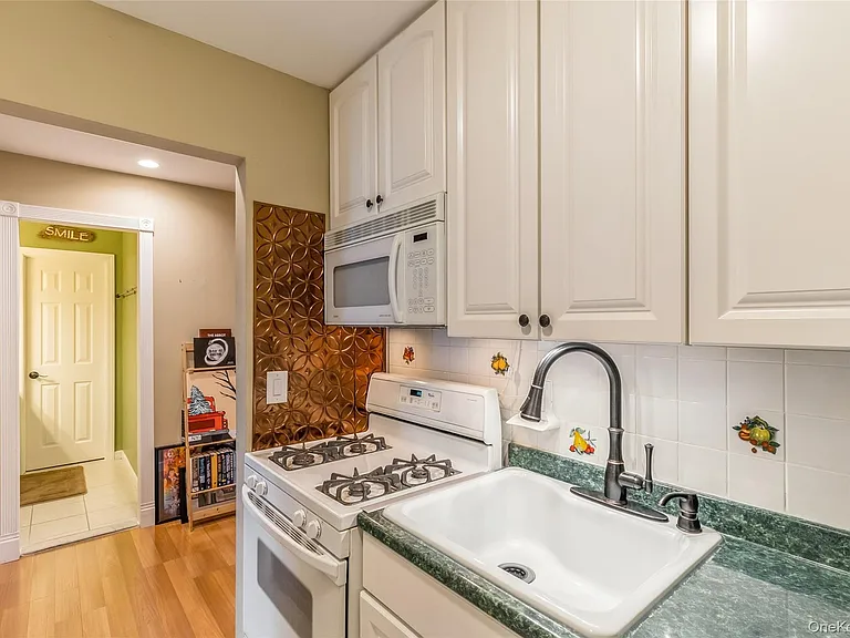 48 Pointe Cir S — Photo 16