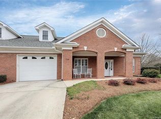 306 Knops Nob Dr, Mooresville, NC 28115