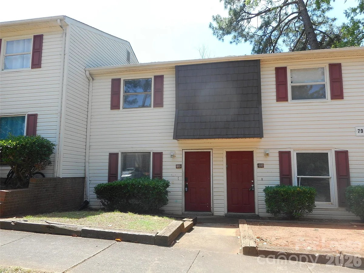 Building Photo - 7961 Shady Oak Trl #65