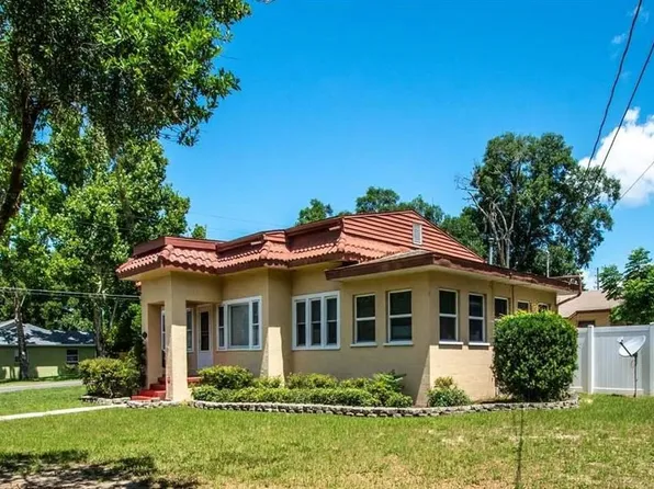 1601 E 1st Ave, Mount Dora, FL 32757