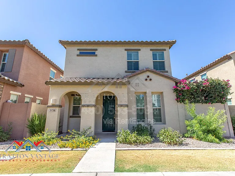 3738 E Dogwood Dr — Photo 1