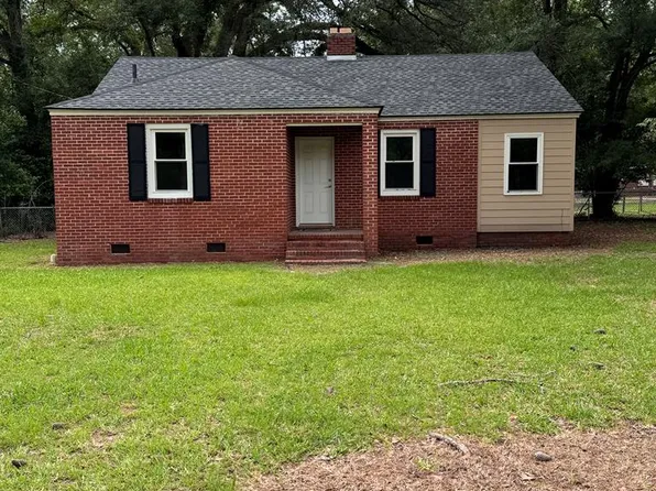 320 E Camellia Dr, Camilla, GA 31730