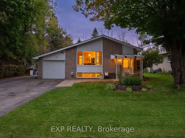 19 Faircrest Ave, Georgina, ON L0E 1L0