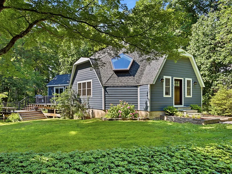 26 Pebble Dr — Photo 27