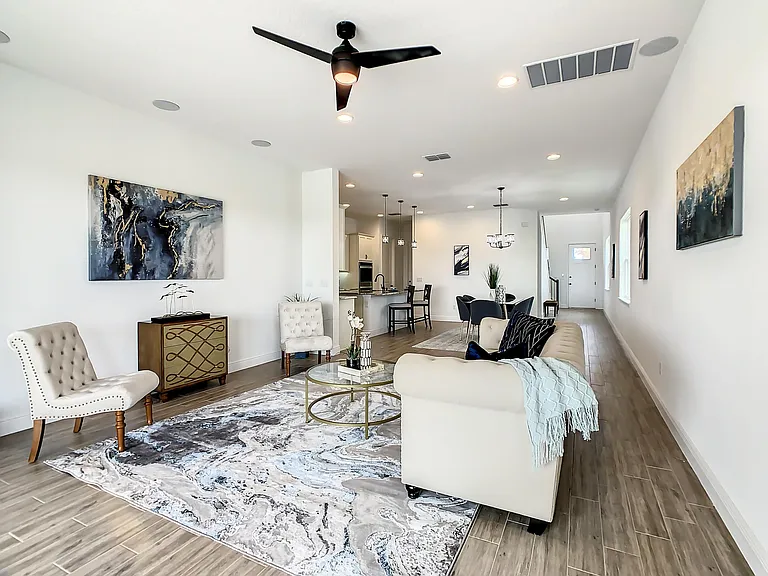 15707 Vetta Dr — Photo 63