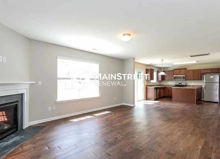 6407 Maple Creek Ct — Photo 4