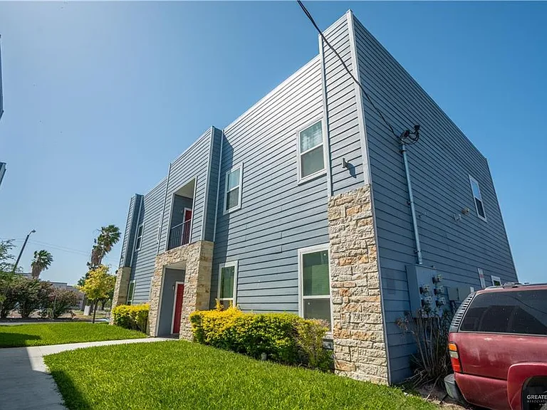 521 N Cynthia St #2 — Photo 14