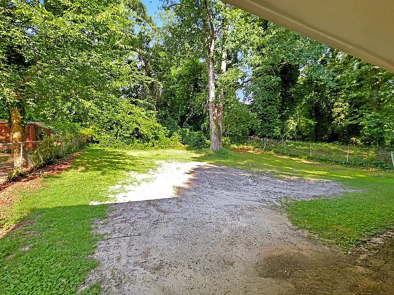 2798 Dearwood Dr SW — Photo 20