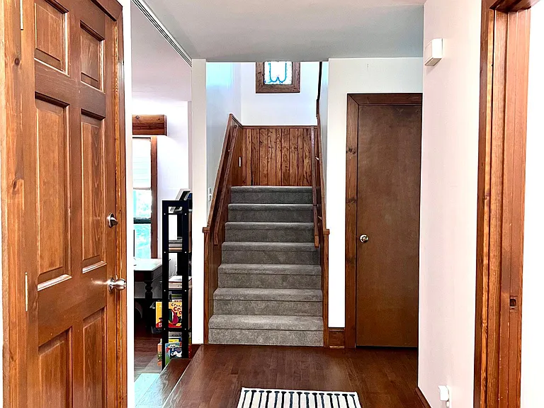 15 Harvey Pl — Photo 8