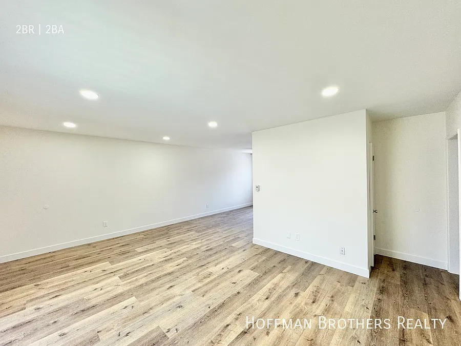 2 bed, $2,095 — Photo 4