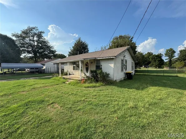 1920 Dunklin St, Kennett, MO 63857