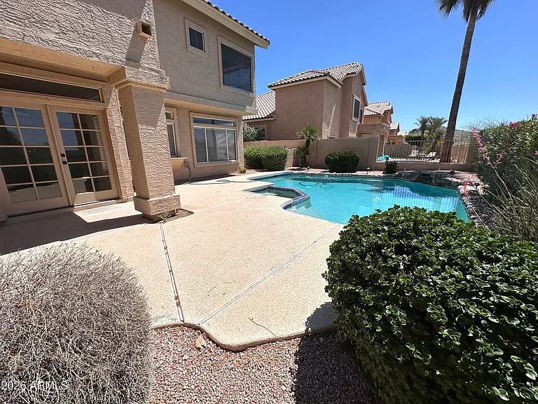 1601 E Glenhaven Dr — Photo 10