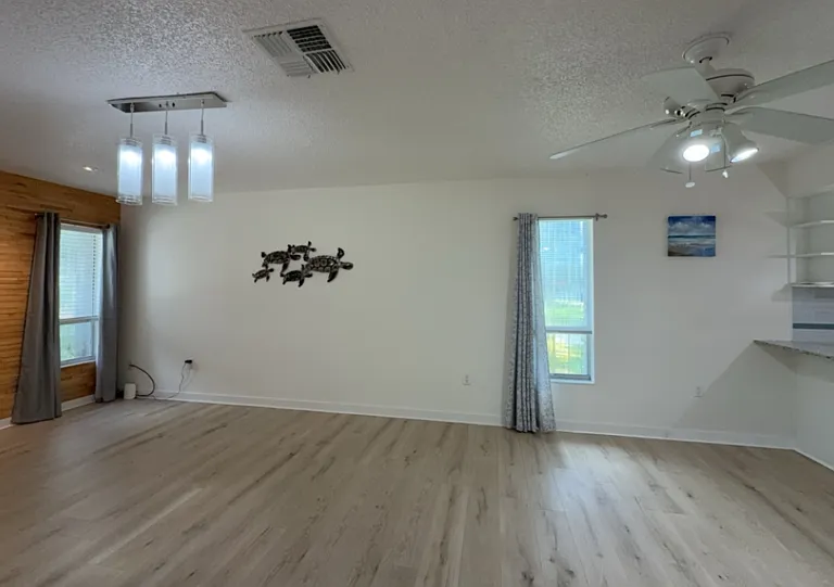 5321 Jones Ct — Photo 10