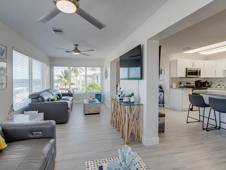 31145 Hollerich Dr — Photo 6